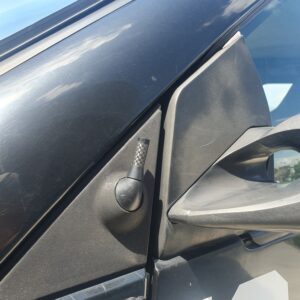 Egyedi gyártású kisméretű antenna