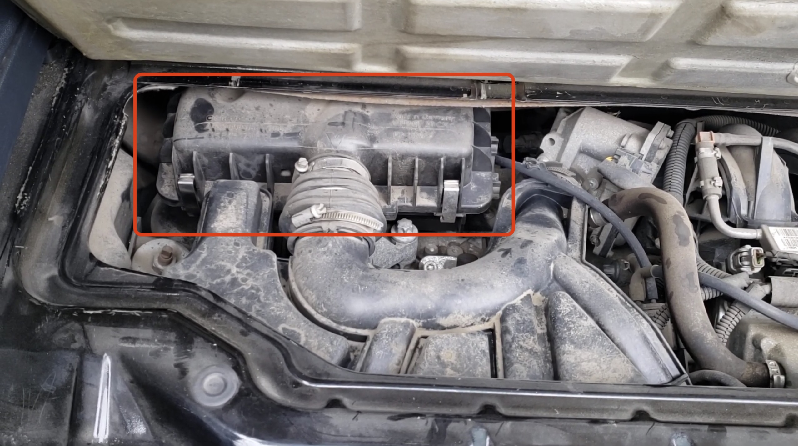 Légszűrőház eltávolítása smart fortwo 451 útmutató Légszűrőház eltávolítása smart fortwo 451 útmutató