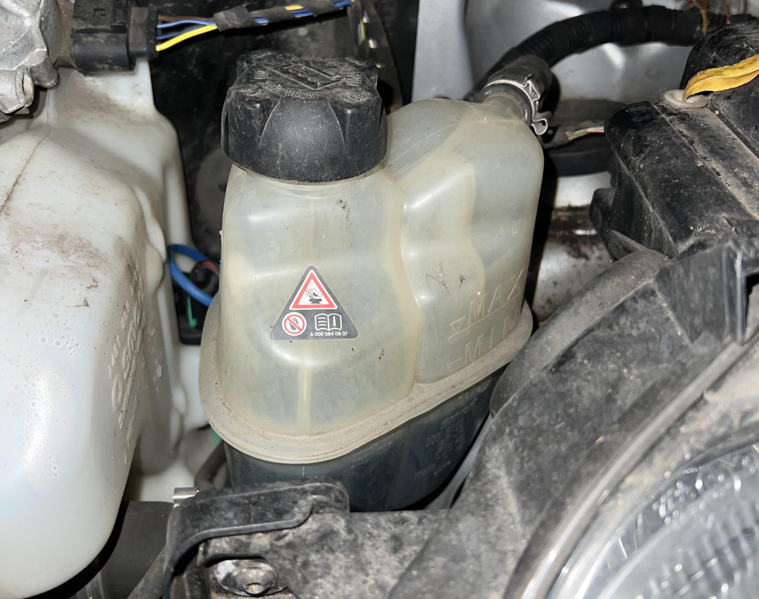 Légtelenítés – hűtővíz smart fortwo 451 (2007-2013) Légtelenítés – hűtővíz smart fortwo 451 (2007-2013)